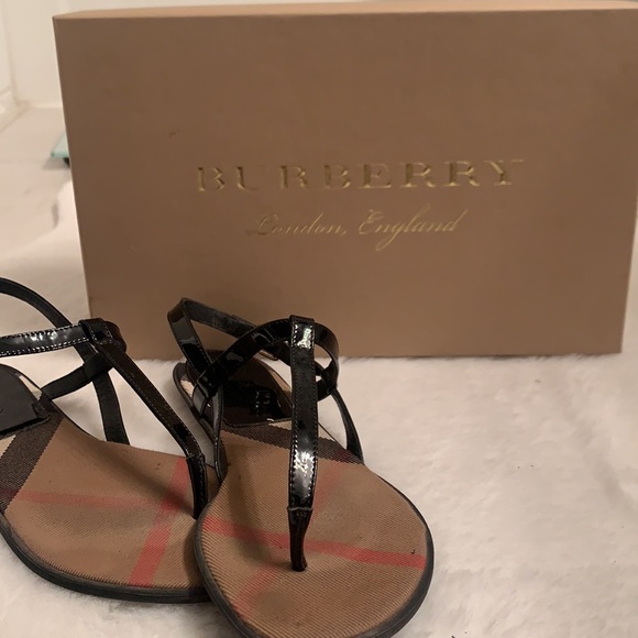 SOLD - BURBERRY Sandals - Picture 4 of 5